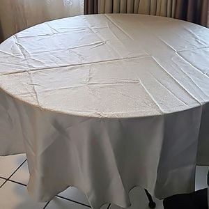 Silver Metallic Glittered Circular Table Cloth